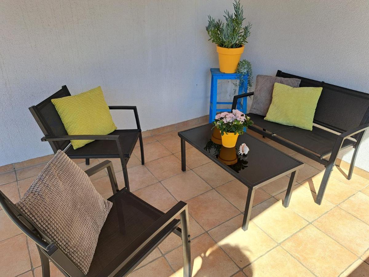 Family Apartment In Center Of Murter Zewnętrze zdjęcie