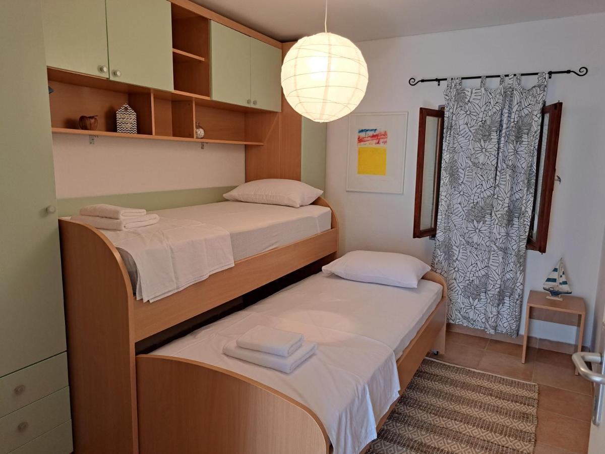 Family Apartment In Center Of Murter Zewnętrze zdjęcie